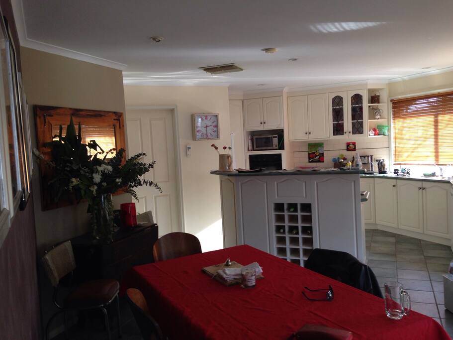 Kitchen dining