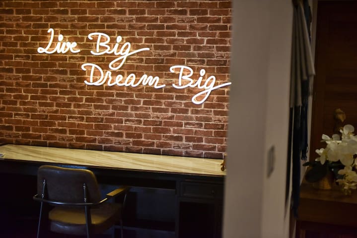 Benviar – Three Bedroom Suite(225 Sqm) @Chitlom gallery image 3