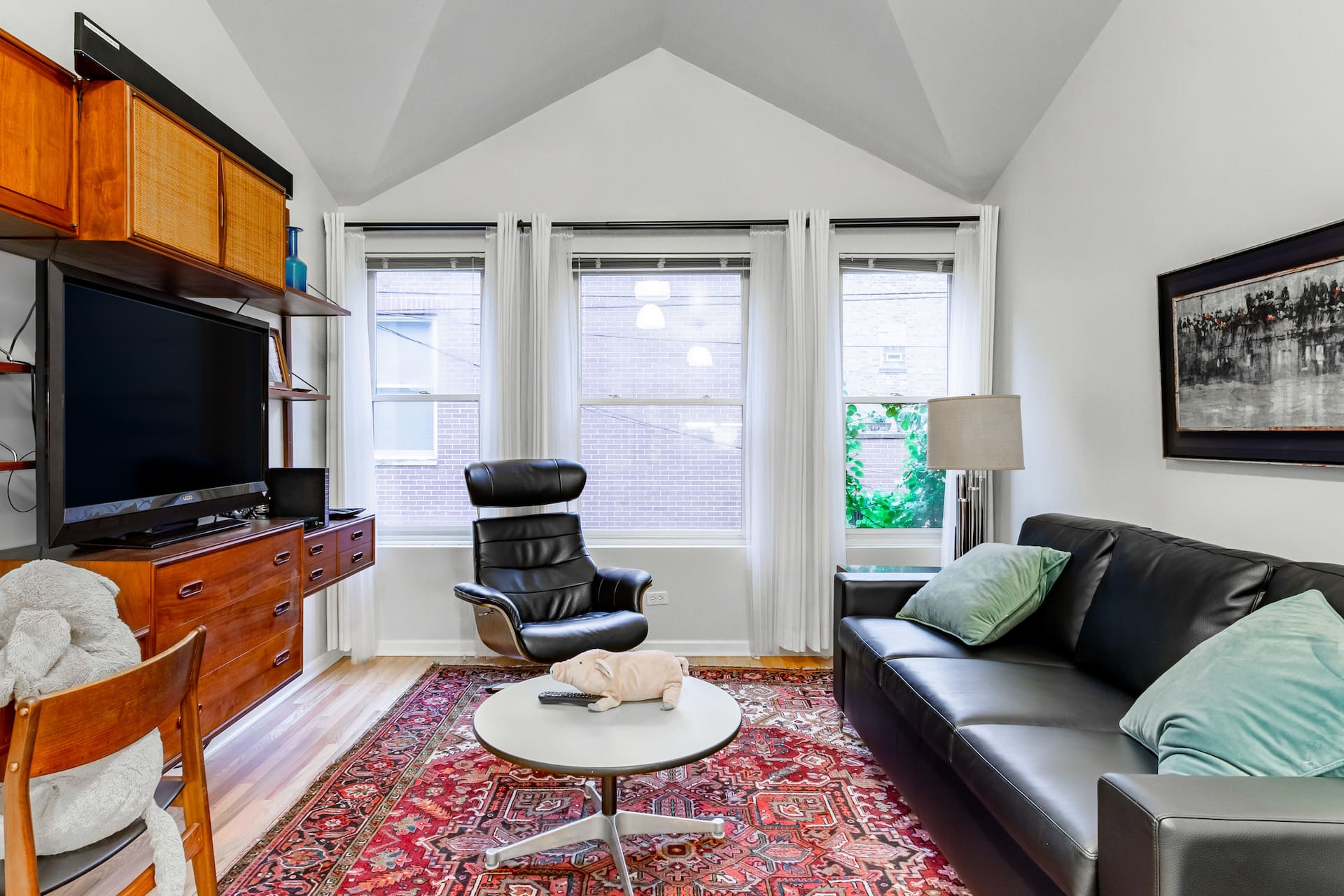 Polk Street Coach House Apartment, Little Italy/Medical Dist