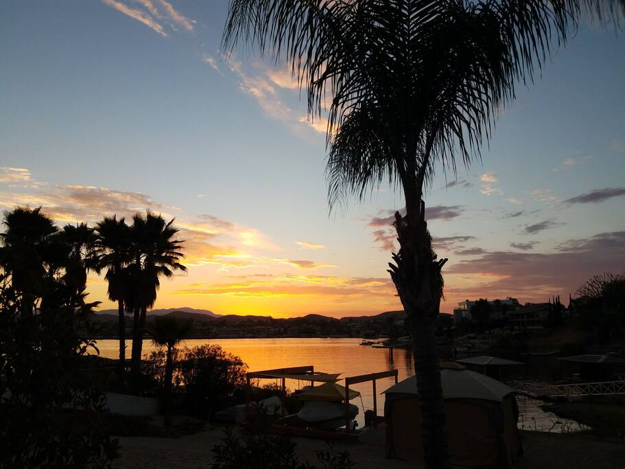 Canyon Lake sunset