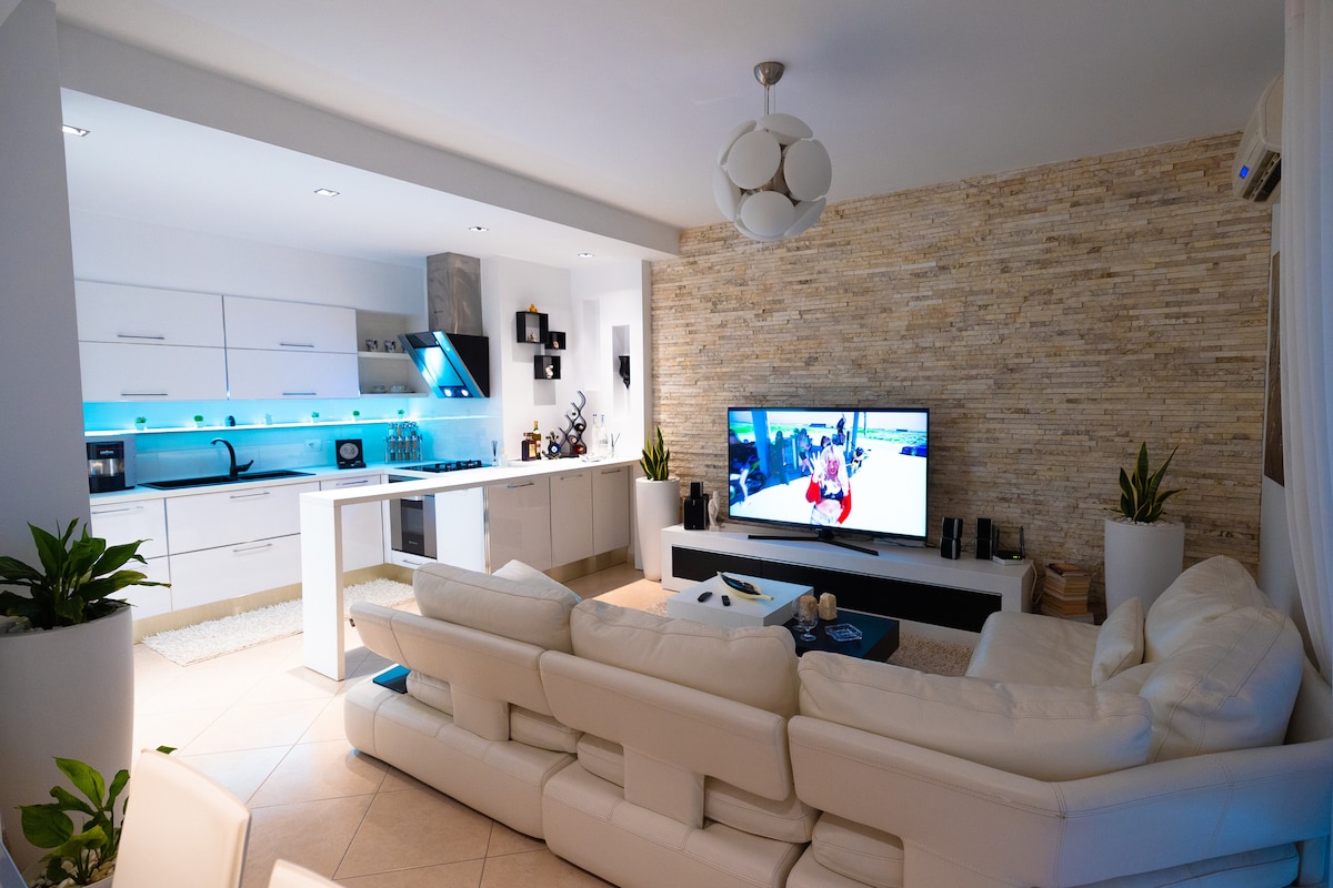 Listing 866669001917634629