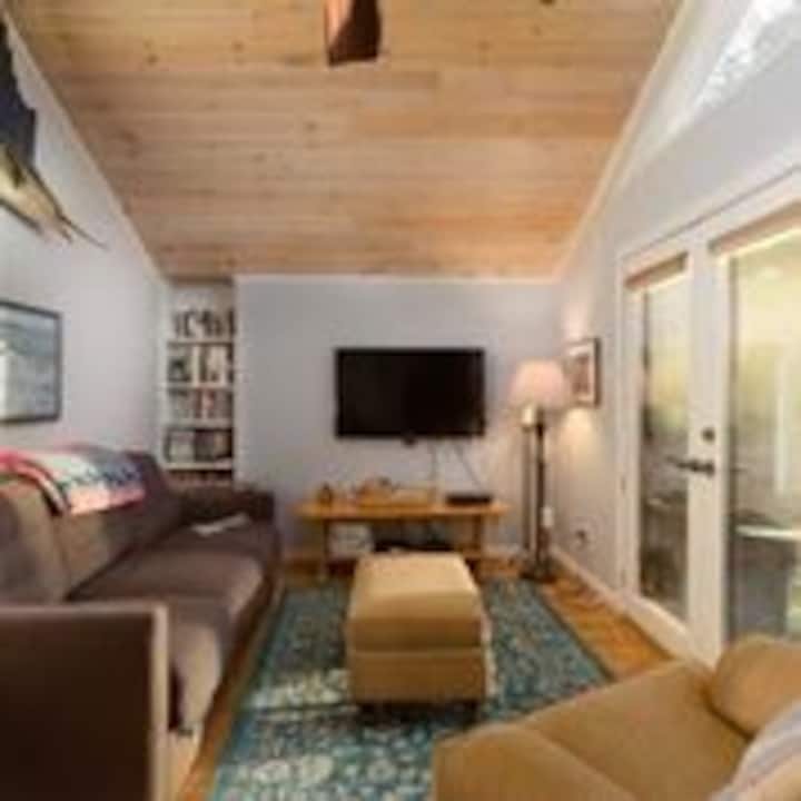 Top 6 Lake Cabin Rentals Near Milford, Connecticut Updated 2024 Trip101