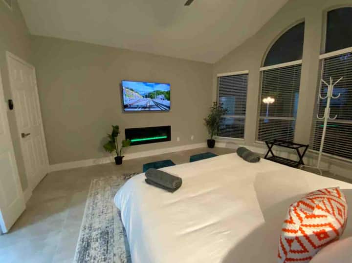 Основна стая (на долния етаж)