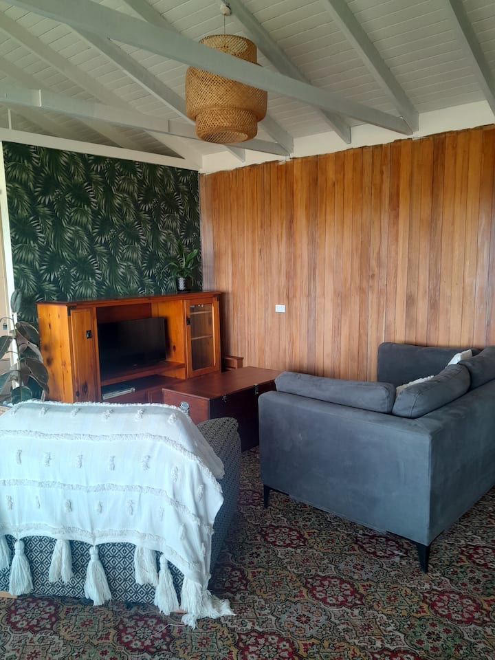 Lookout Lodge Number Two. - Oamaru