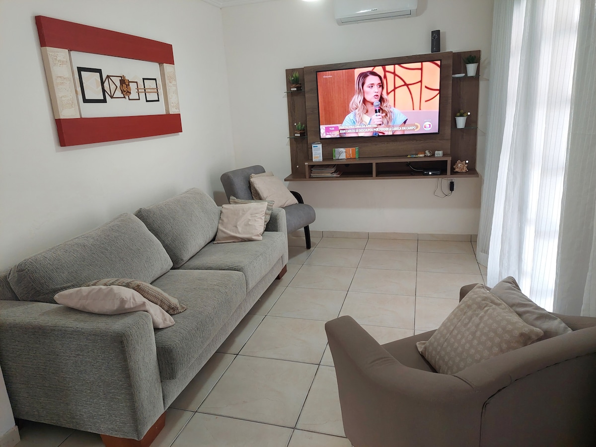 Top performing Airbnb: Beach House/Beto Carrero World in Penha