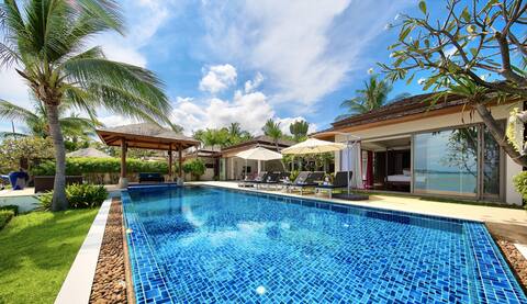 Private 4BR Beachfront Villa | Bophut Beach