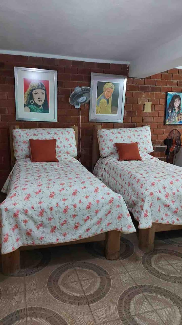 საძინებელი 4