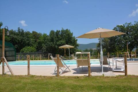 Farmhouse with Swimming Pool, in a 70,000 sqm park