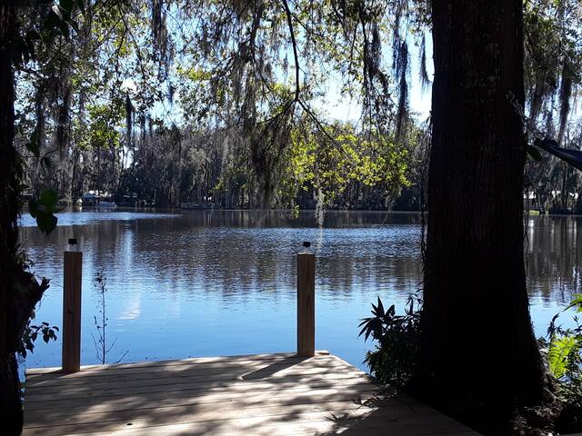 (Serenity)  Private Cottage on Lake