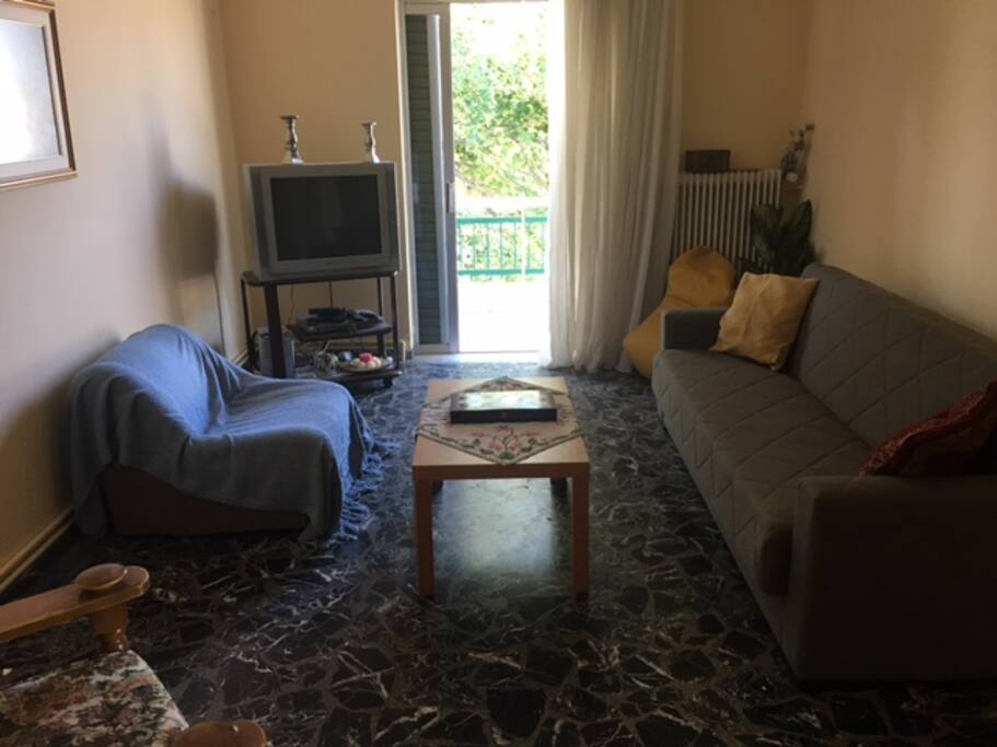 Κοινωχρηστο σαλόνι