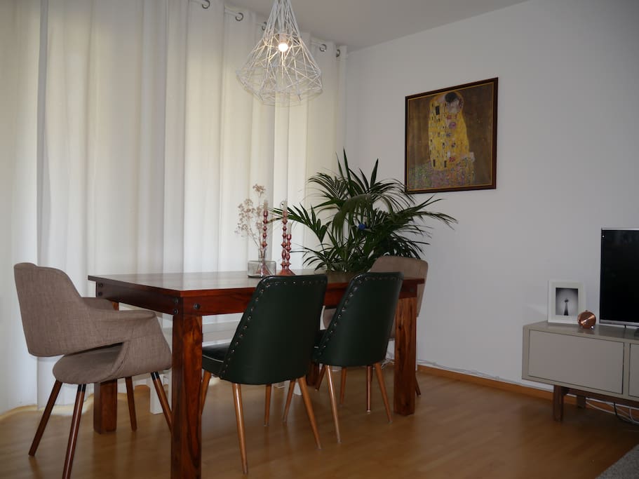 Living Room/Wohnzimmer