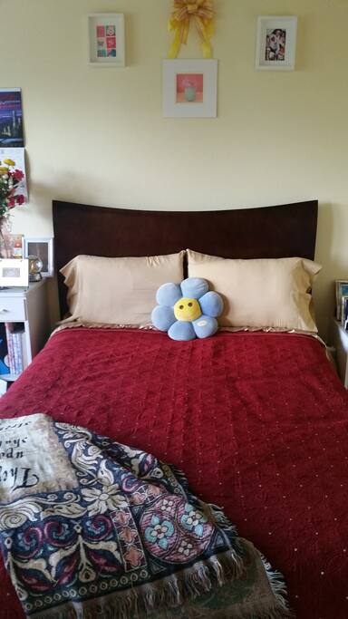This room (Bedroom #1) is perfect for families w/children or anyone who enjoys airy,cozy space. We also have Bedroom #2 to rent)