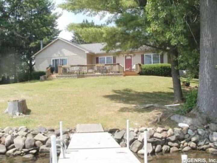 Fingerlakes Country Lakefront Cottage on Loon Lake Cottages for Rent
