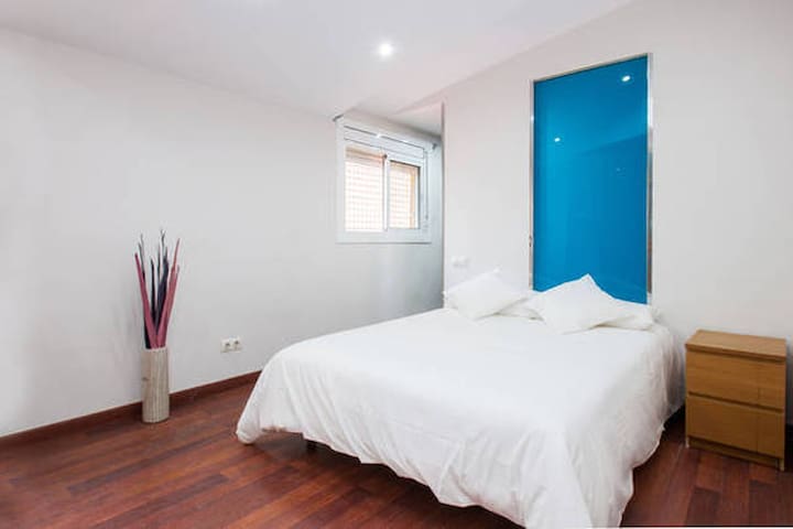 Room With Private Bathroom For Rent Barcelona Room With Private Bathroom For Rent Barcelona