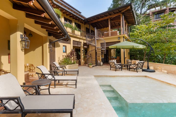 Oceanside Villa With Pool & Terrace -Casa Pelicano