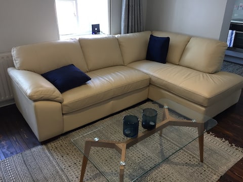 Top Airbnb: Modern Coach House - Luxury in Georgian Core in Grand Canal Dock