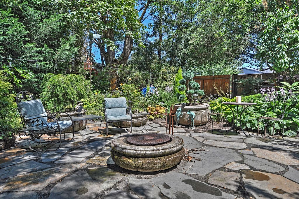Gather around the warmth of the splendid firepit in the evening
