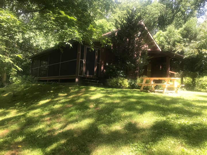 Hidden Hollow Cabin Cottages for Rent in Wrightsville, Pennsylvania