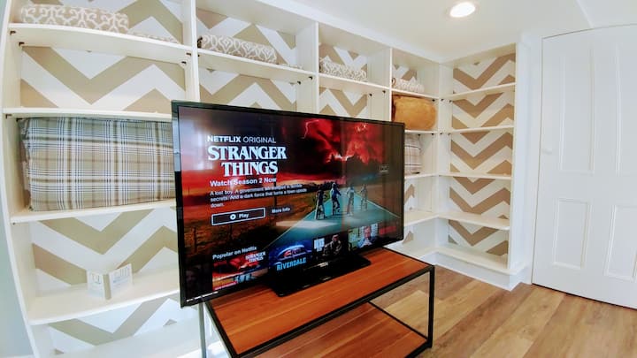 55" 4K Netflix-ის ჩართული ტელევიზია