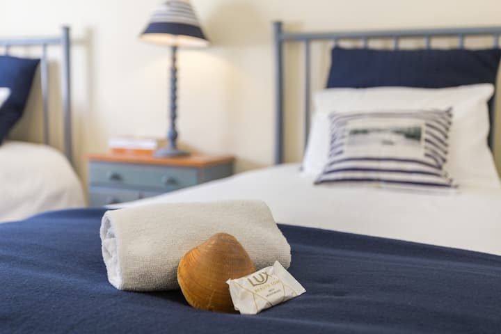 Chumba chenye vitanda viwili