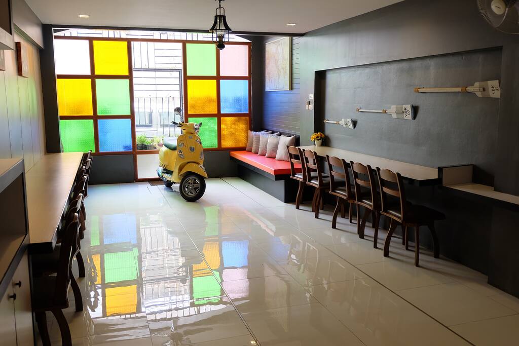 Relax area with free coffee and tea