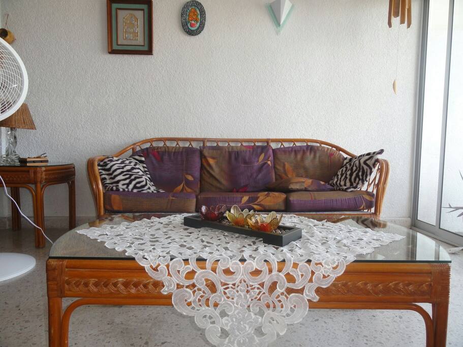 sala junto al balcon