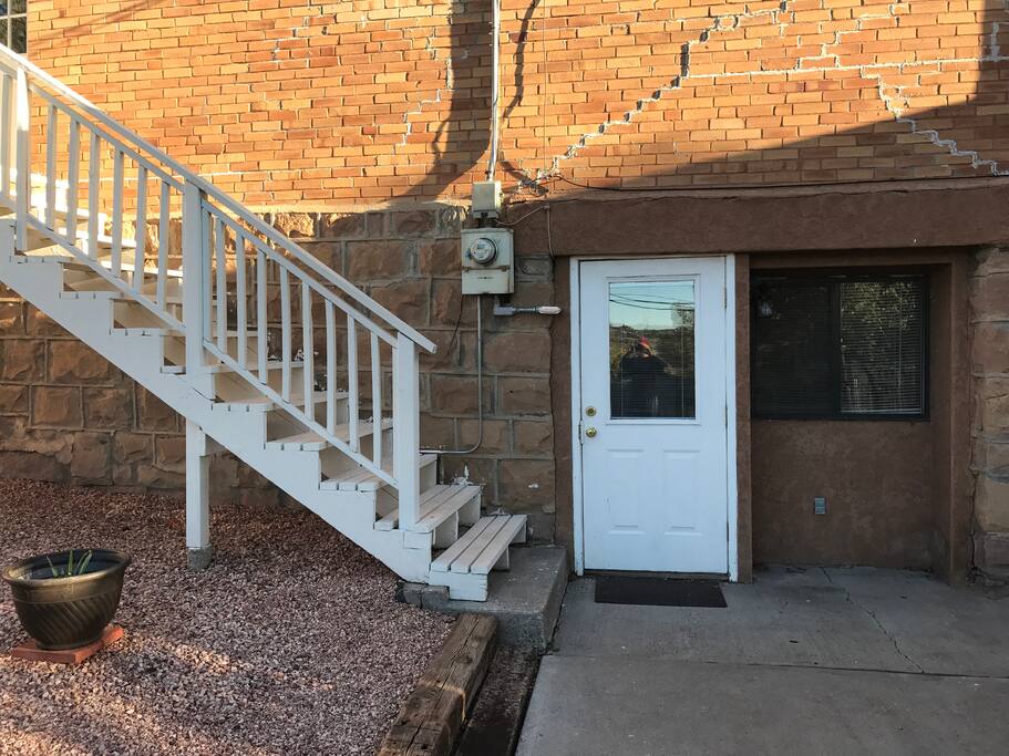 Door entrance to apartment.