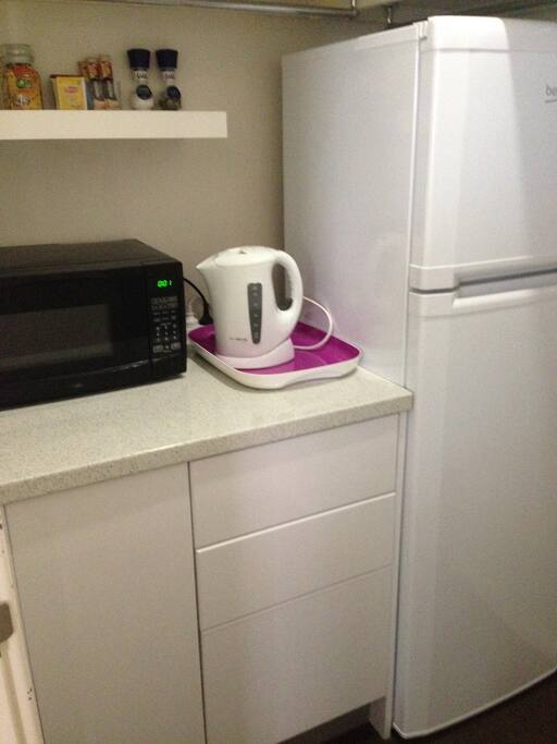Kitchenette in previous Walk-in wardrobe area.