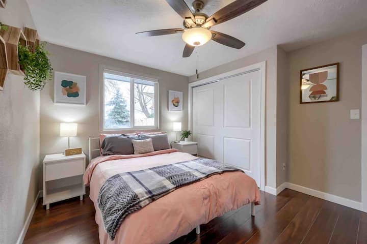 This is the bedroom down the hallway on the left hand side. It's the only bedroom with a TV