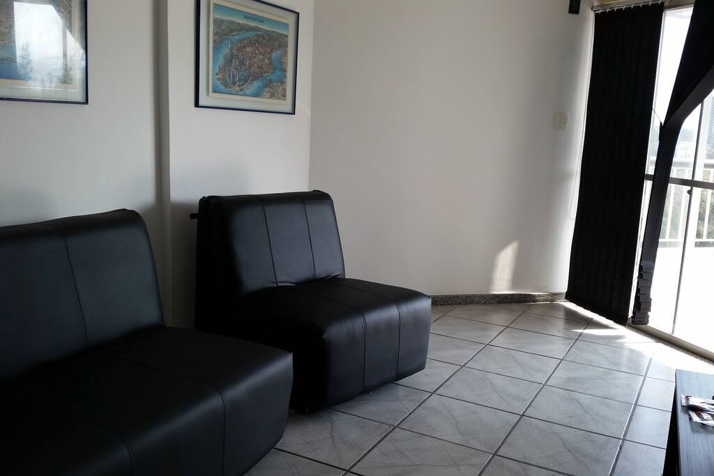 Sala (varanda com vista para praia)