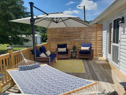 Firepit and s'mores + clean, quite, comfort