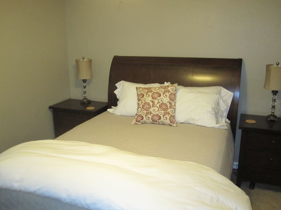 Queen size bed