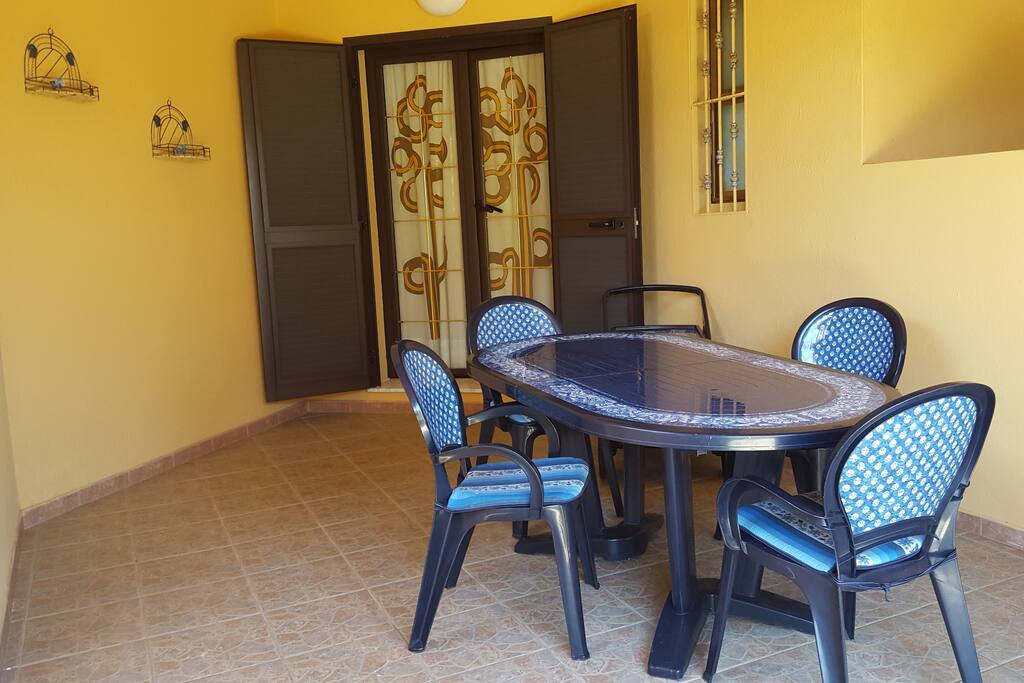 Tavolo esterno