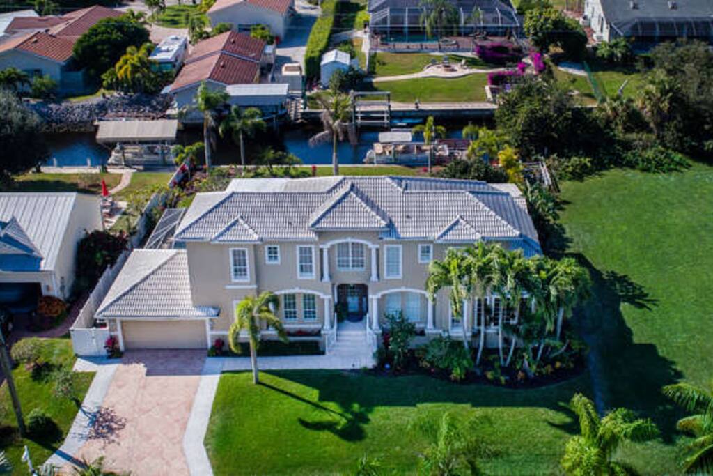 5500sqft under air CUSTOM TROPICAL PARADISE