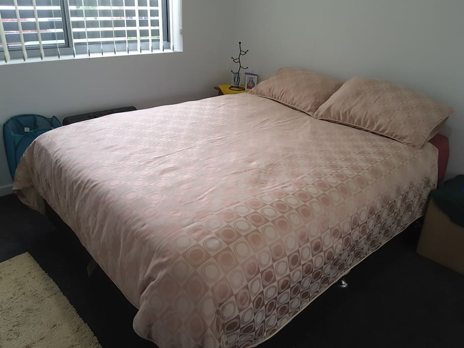 Nice comfortable Queen size bed