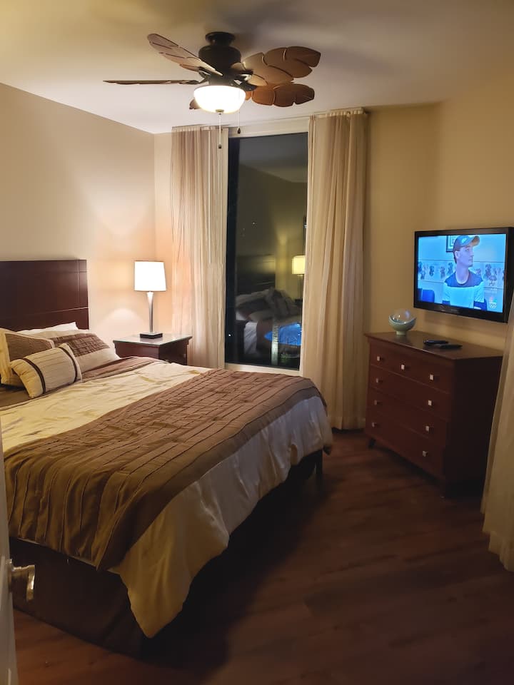 Guest bedroom. King gel memory foam bed