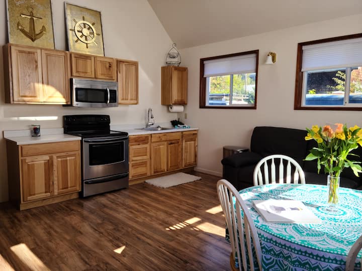 Loft Getaway - Newport, OR