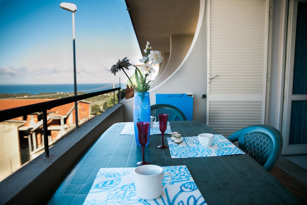 colazione in veranda !!!!