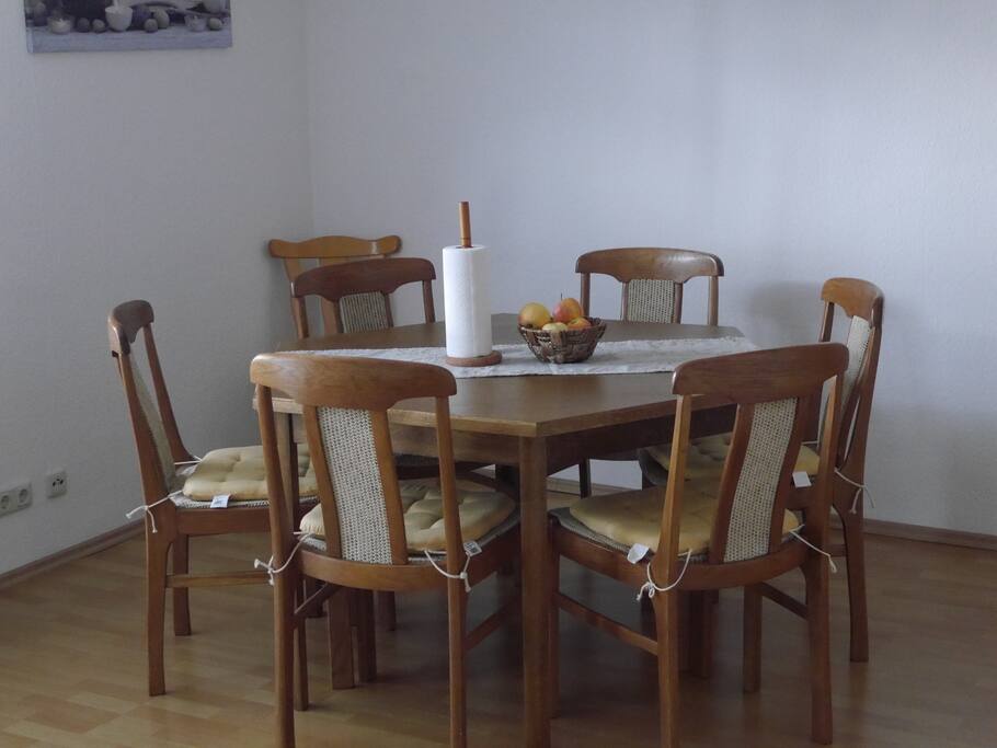 Essbereich im Wohnzimmer