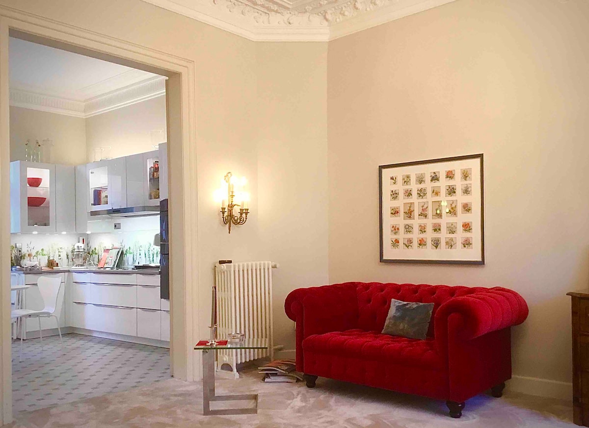 Top performing Airbnb: Noble flat in city villa near center & Alsterlake in Uhlenhorst