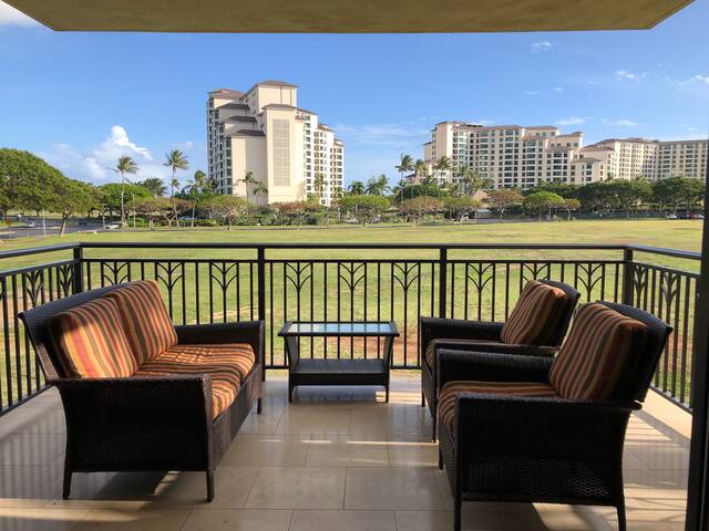 2+2 Luxurious, Spacious, High-end Beachfront Condo