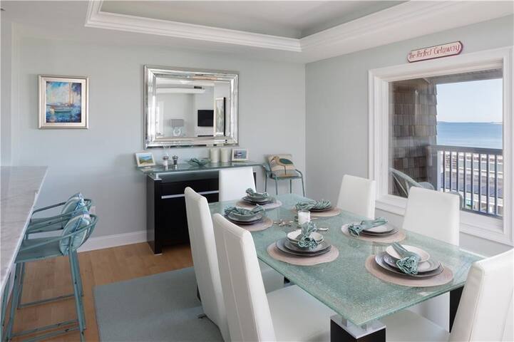 Luxury Penthouse Rentals Sept/Oct. Discounts! gallery image 5