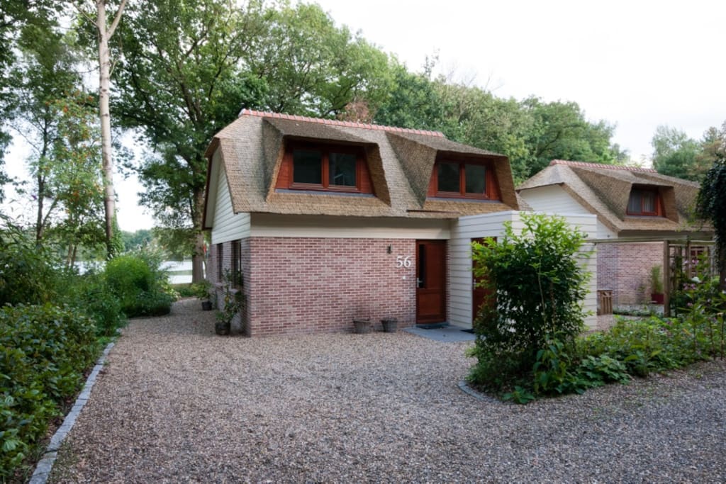 voordeur en oprit