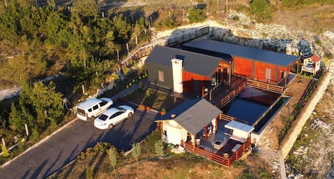 Luxury villa with heated pool 8 km from Ağva