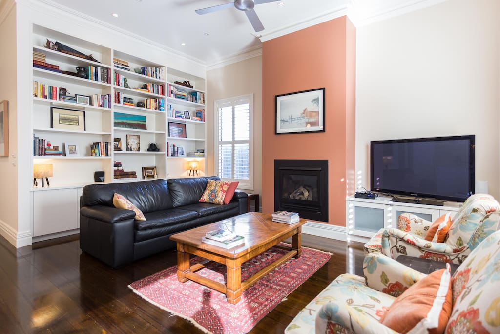 A gas fire adds to the warmth of the open plan family room which adjoins the dinning and kitchen. Enjoy entertaining with friends or watching NETFLIX with the family.