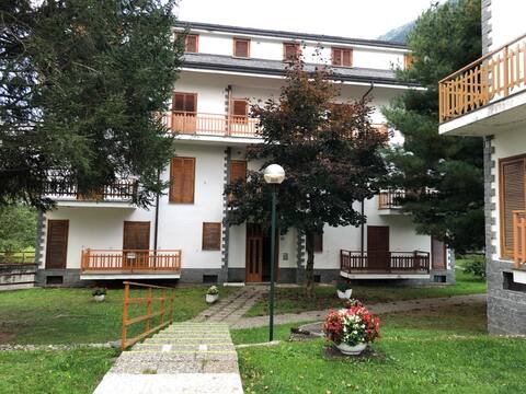 Panoramic apartment 1.5 km from the Cable Car