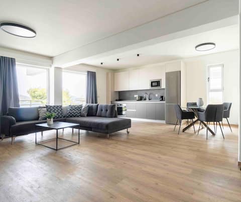 SeaLife Grand Penthouse Varkiza