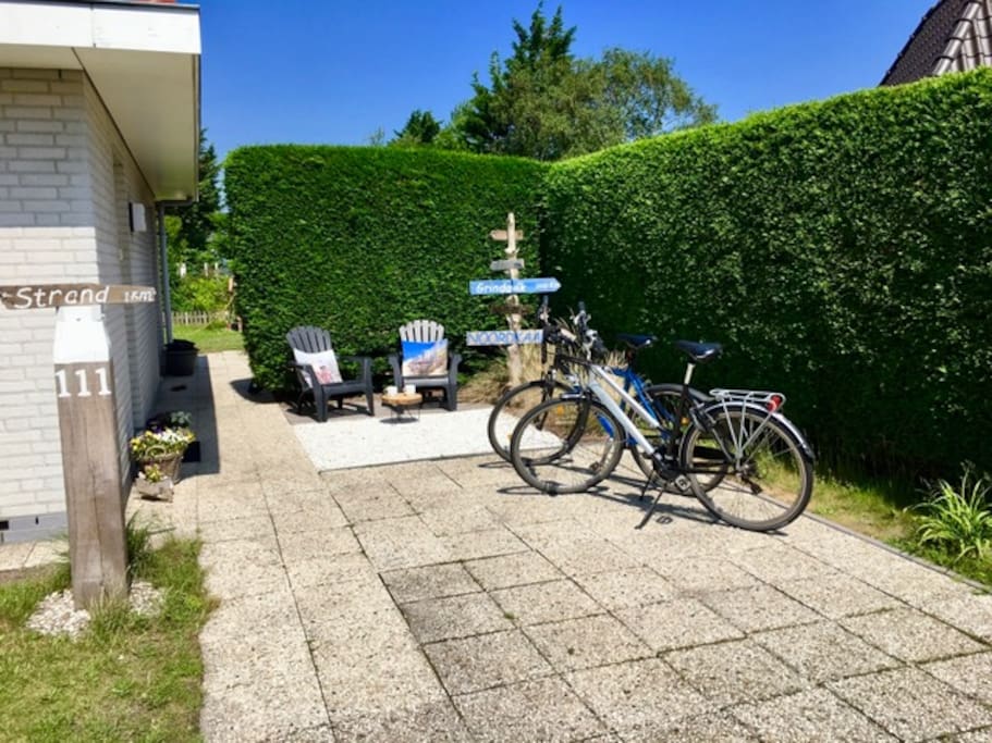 In de natuur fietsen