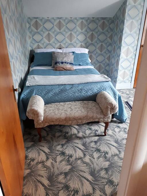 bedroom2