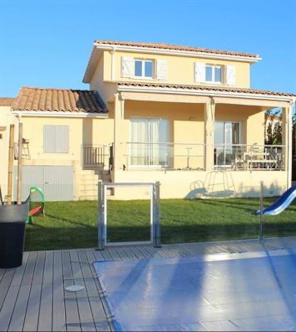 Maison vue extérieure